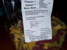 Haferkleie-Nudeln, Tomate + Spinat + Rote beete | Hochgeladen von: daturmeli