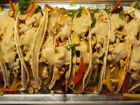 Asiatische Tacos mit Hähnchen &amp; Avocado | Hochgeladen von: Maurer1983