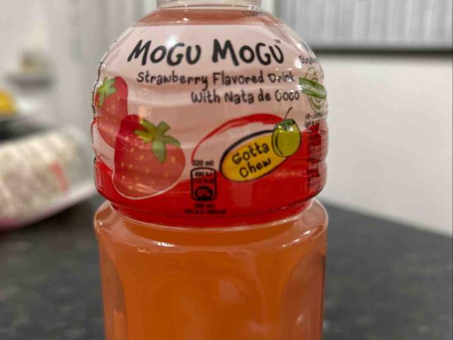 Mogu Mogu Strawberry by mmaria28 | Uploaded by: mmaria28