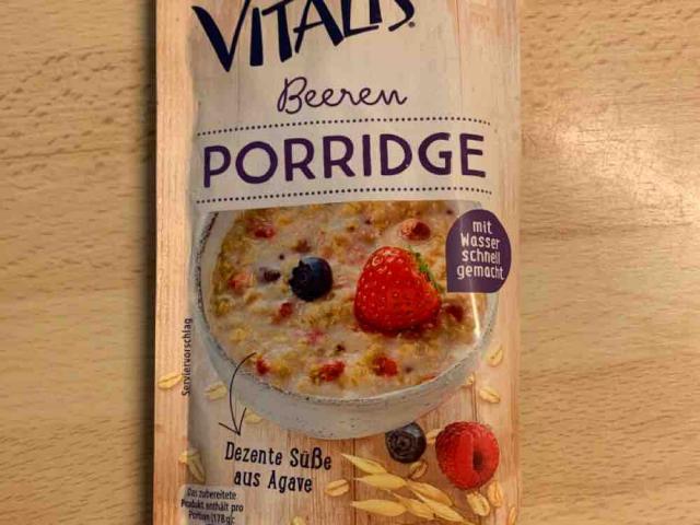 Vitalis Beeren Porridge, mit kochender Milch von emilyschwarz | Hochgeladen von: emilyschwarz