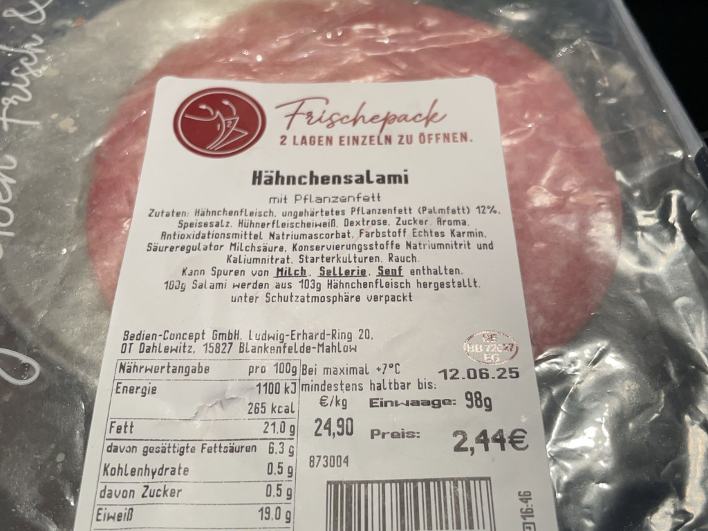 Hähnchensalami, mit Pflanzenfett von Stonerrocklady | Hochgeladen von: Stonerrocklady Hähnchensalami, mit Pflanzenfett von Stonerrocklady | Hochgeladen von: Stonerrocklady