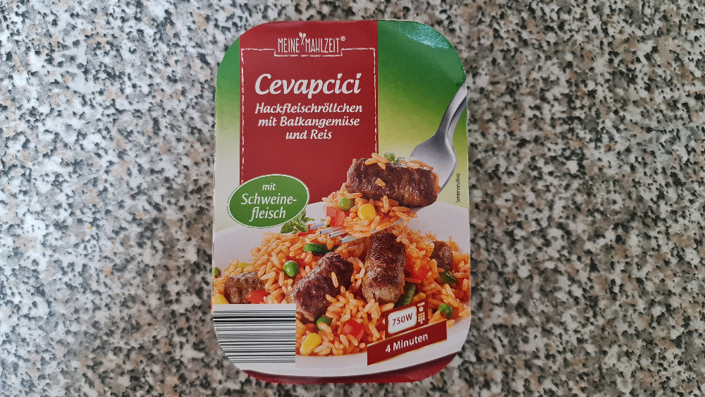 Cevapcici Hackfleischröllchen, mit Balkangemüse und Reis von Loc | Hochgeladen von: LocOBo