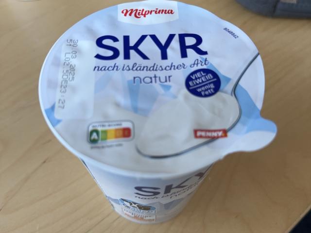 Skyr by marczaku | Uploaded by: marczaku