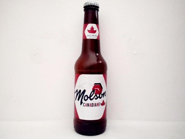 Molson - Canadian Lager | Hochgeladen von: micha66/Akens-Flaschenking