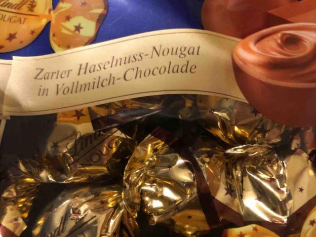 Lindt Nougat, zartes Haselnuss-Nougat in Vollmilch-Chocolade von | Hochgeladen von: schokoqueen