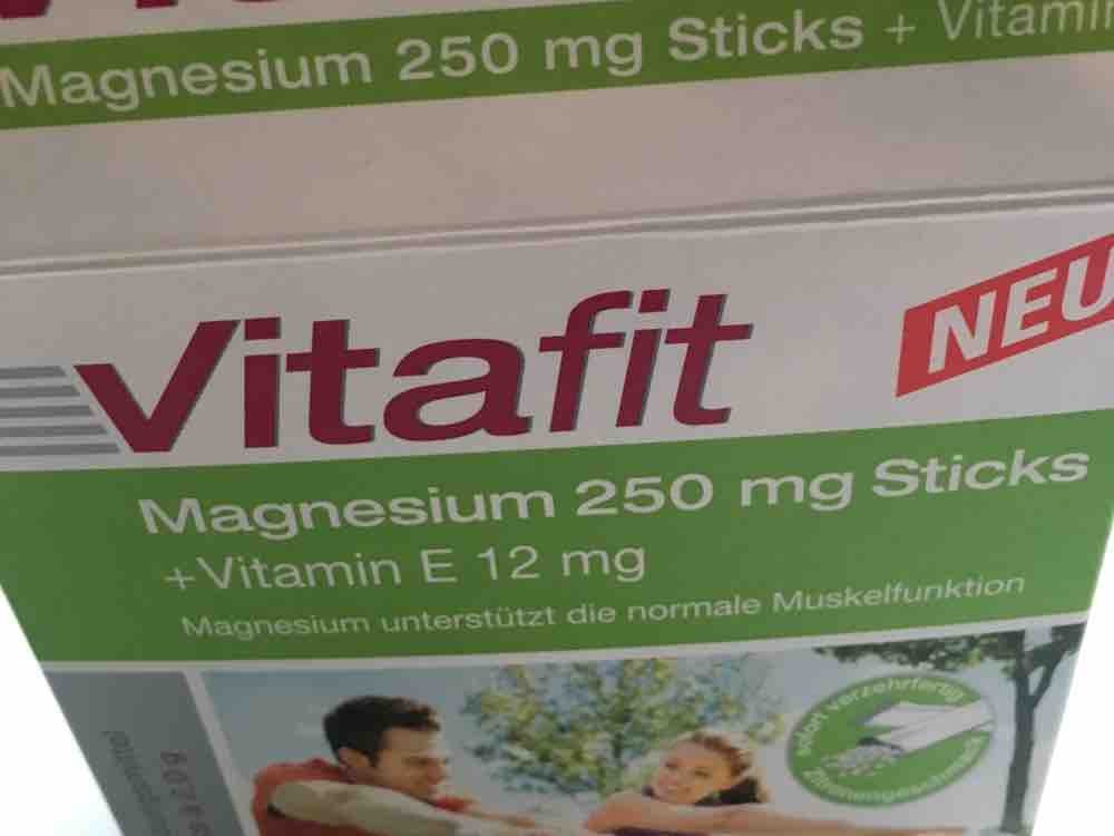 Magnesium , Vitamin E 12 mg von MichaelBeckers | Hochgeladen von: MichaelBeckers