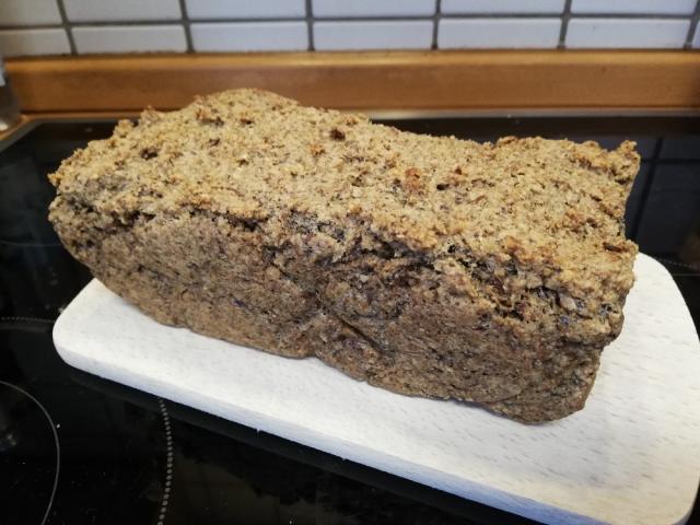 Körnerbrot Vitamoment Darmkur gebacken von Schafgesang | Hochgeladen von: Schafgesang