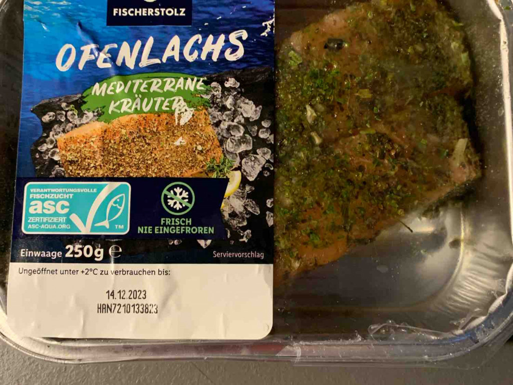 Lachsfiletportion, mit Haut, grätenfrei, mit mediterraner Würzun | Hochgeladen von: ljubazie