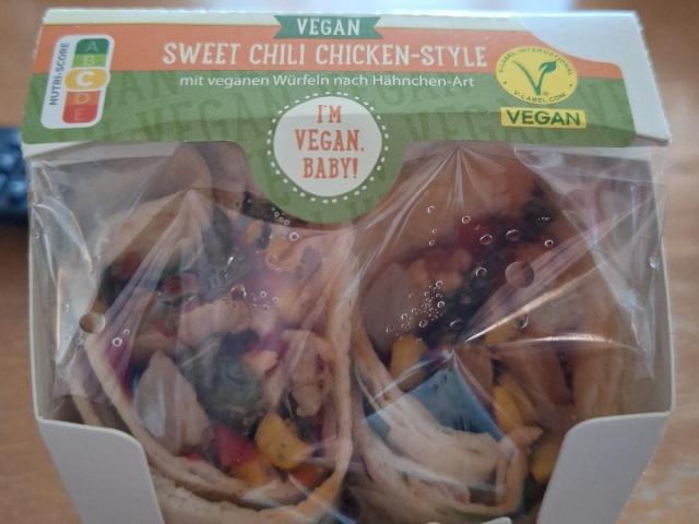 sweet chili chicken style wrap, vegan by EnKay | Hochgeladen von: EnKay