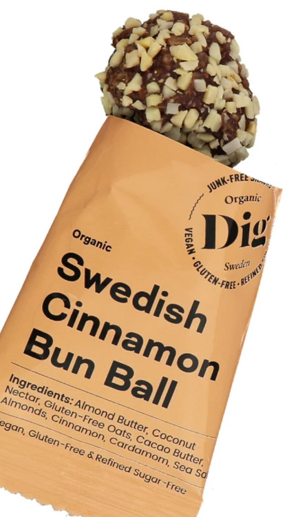 Swedish Cinnamon Bun Ball by m_2973 | Hochgeladen von: m_2973