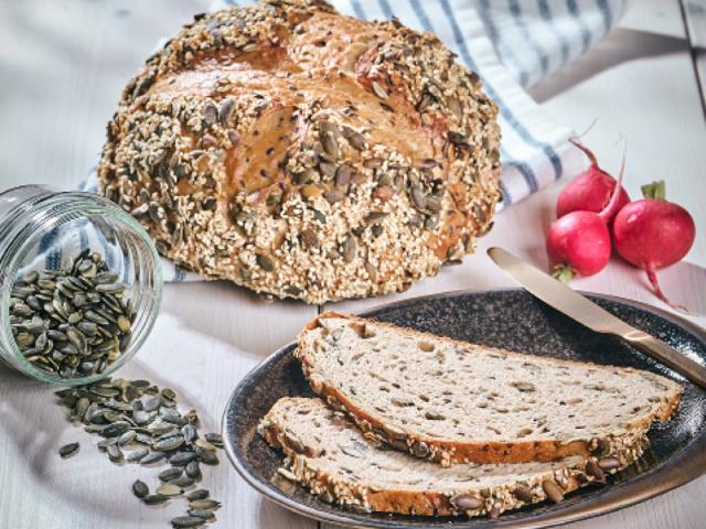 Uploaded by: LukasFrandup Uploaded by: LukasFrandup