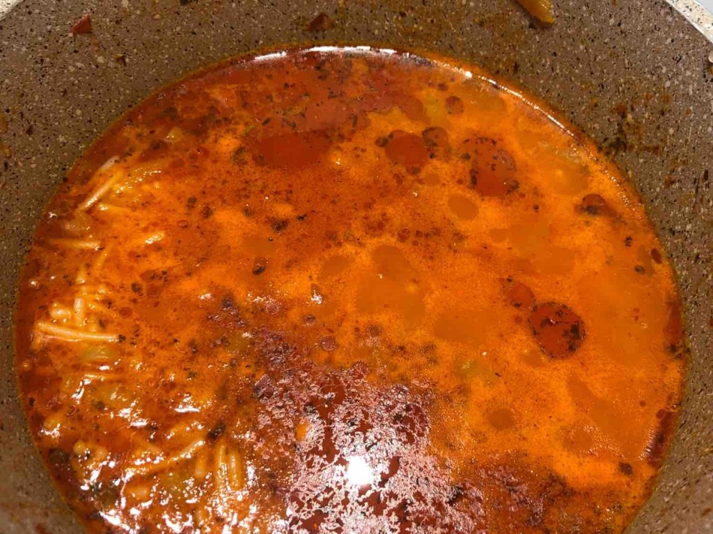 Sehriye Corbasi - Suppe mit Nudeln, tomatig, sauer von Umit55 | Hochgeladen von: Umit55
