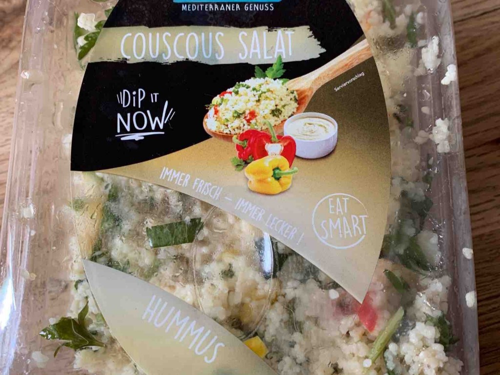 Couscous Salat, Auf Hummus von TinaVegana | Hochgeladen von: TinaVegana