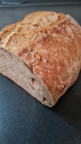 Walnussbrot, Weizenbrot mit Walnusskernen von nicita_win | Hochgeladen von: nicita_win