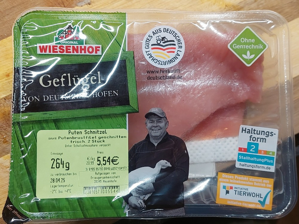 Wiesenhof Geflügel von Ralfred | Hochgeladen von: Ralfred Wiesenhof Geflügel von Ralfred | Hochgeladen von: Ralfred