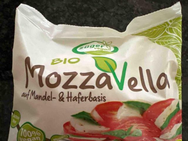 MozzaVella, bio (vegan), auf Mandel- und Haferbasis von beba13 | Hochgeladen von: beba13
