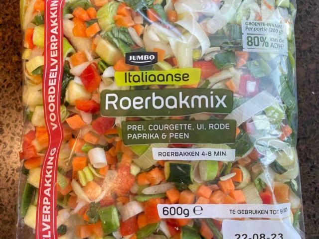 Italiaanse roerbakmix, Prei, courgette, ui, rode paprika, peen b | Hochgeladen von: annaxvb