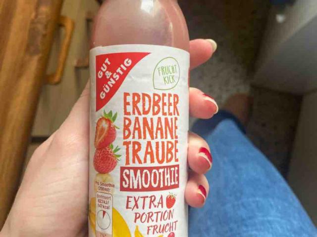 Erdbeer Banane Traube Smoothie by jette08 | Uploaded by: jette08