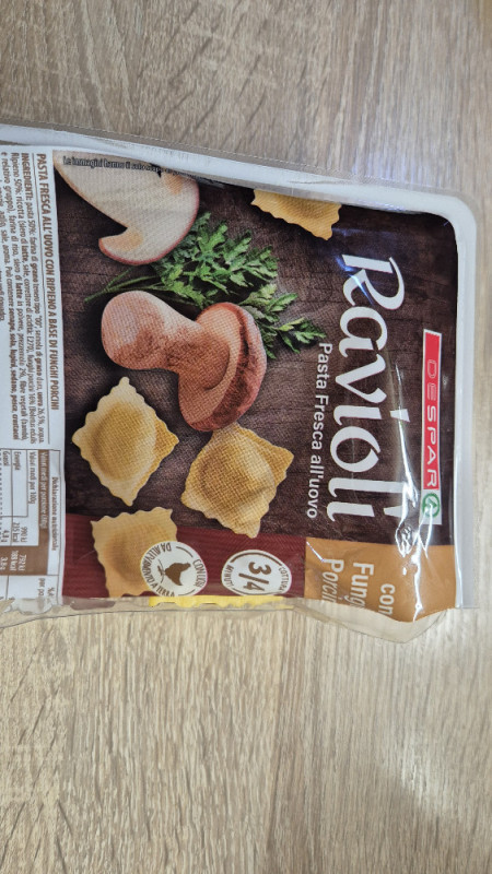 Ravioli Pasta Fresca alluovo, con funghi porcini von NinaWzm | Hochgeladen von: NinaWzm