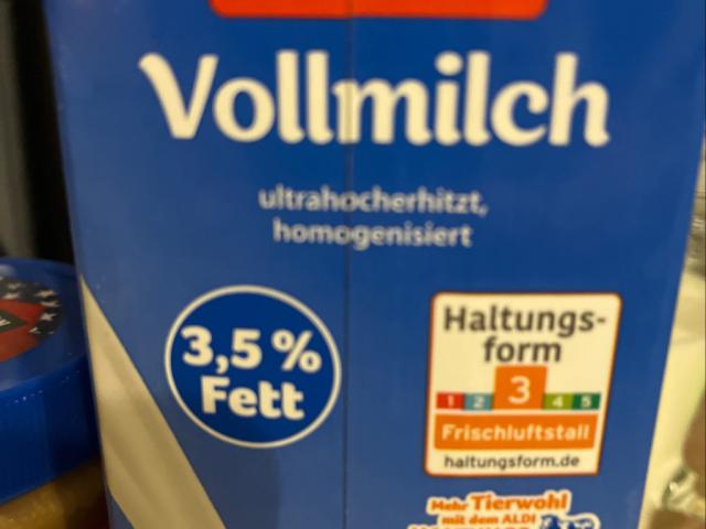 Haltbare Vollmilch by AndreiTr | Uploaded by: AndreiTr