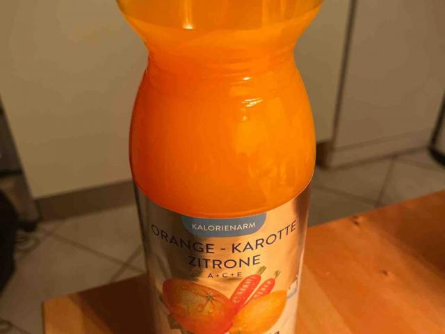 Orange-Karotte-Zitrone Drink, kalorienarm by Annavolzke | Hochgeladen von: Annavolzke