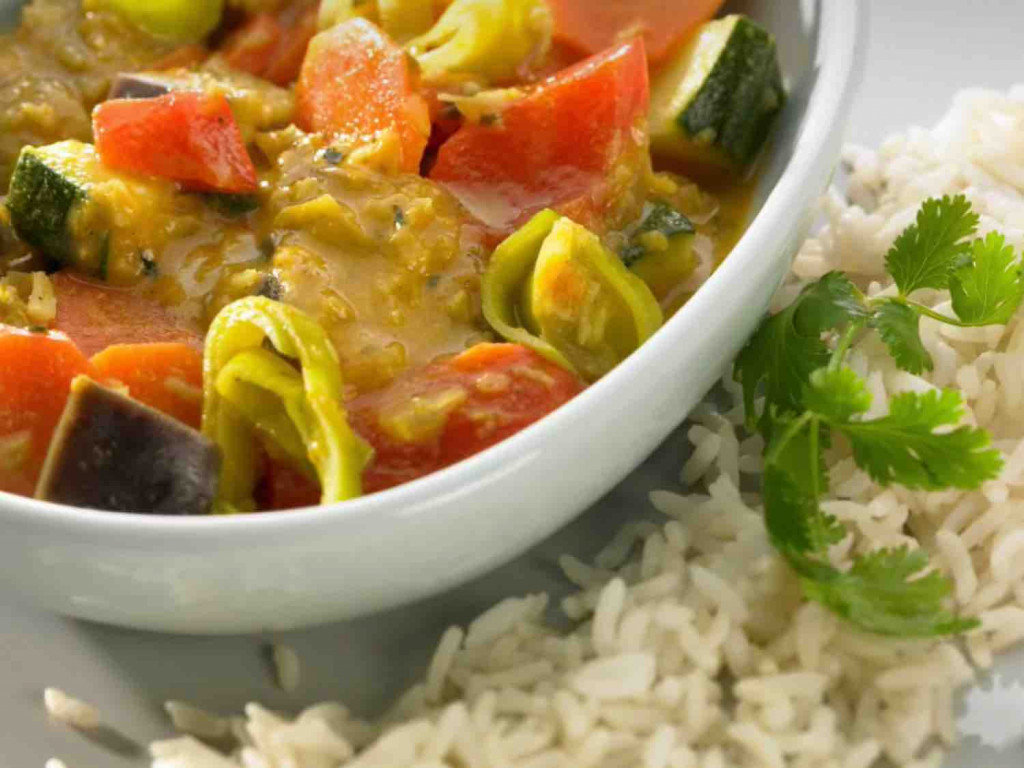 Gemüsecurry mit Reis, Hähnchenbruststücke von SinaNeu | Hochgeladen von: SinaNeu