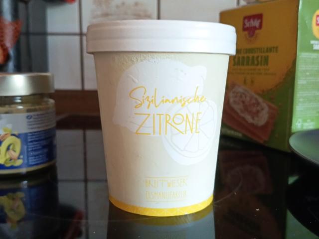 sizilianische Zitrone Eis von Jessva | Hochgeladen von: Jessva sizilianische Zitrone Eis von Jessva | Hochgeladen von: Jessva