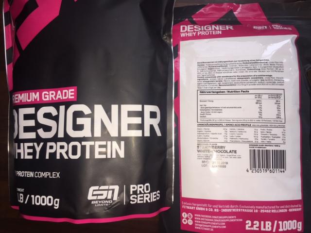 Designer Whey Protein mit 250 ml fettarme Milch 1,5 %, Straw | Hochgeladen von: s.kockler