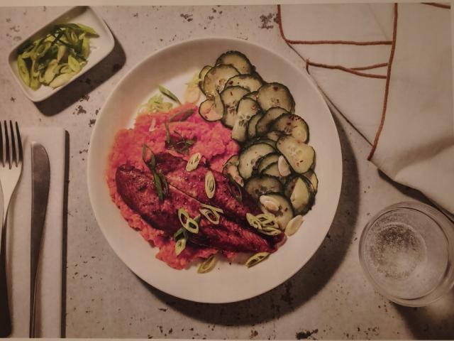 Hochgeladen von: SadSummerRendezvous Hochgeladen von: SadSummerRendezvous