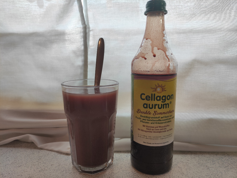 Cellagon Aurum, mit 400 ml Wasser von Bjarne Boekstegers | Hochgeladen von: Bjarne Boekstegers