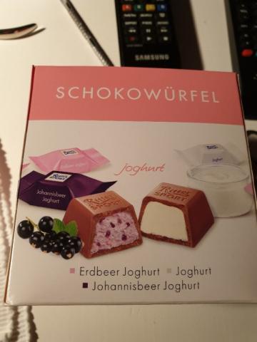 Schokowürfel, Erdbeeren Joghurt, Joghurt,  Johannisbeer Joghur v | Hochgeladen von: wiwi22