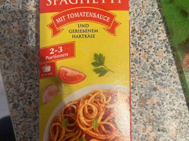 spaghetti mit tomatensauce by reelash | Uploaded by: reelash