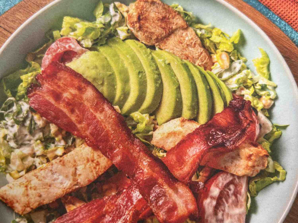 American Salad! mit Hähnchen dazu Bacon und Avocadostreifen von  | Hochgeladen von: AlexLi