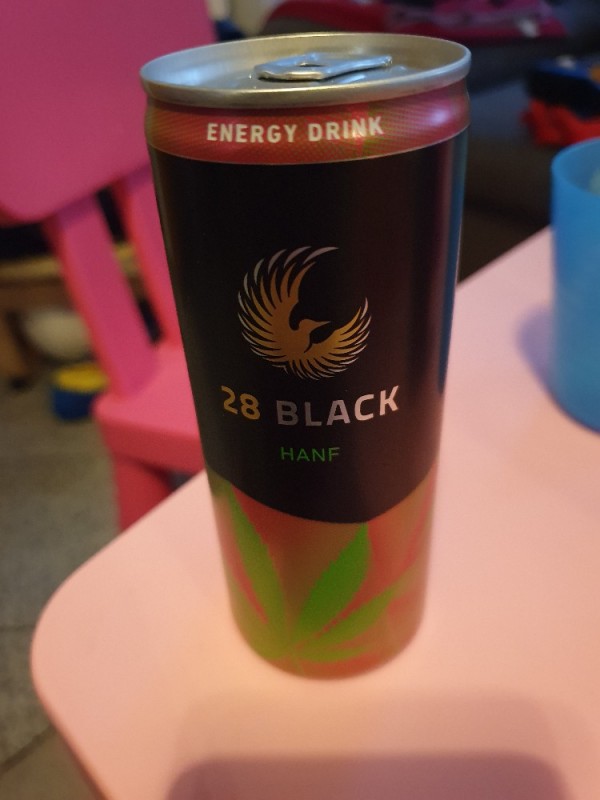 28 Black, Hanf von Jeea | Hochgeladen von: Jeea