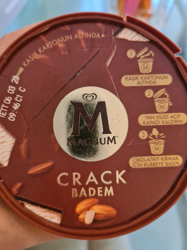 magnum crack, badem von Nilsunur | Hochgeladen von: Nilsunur