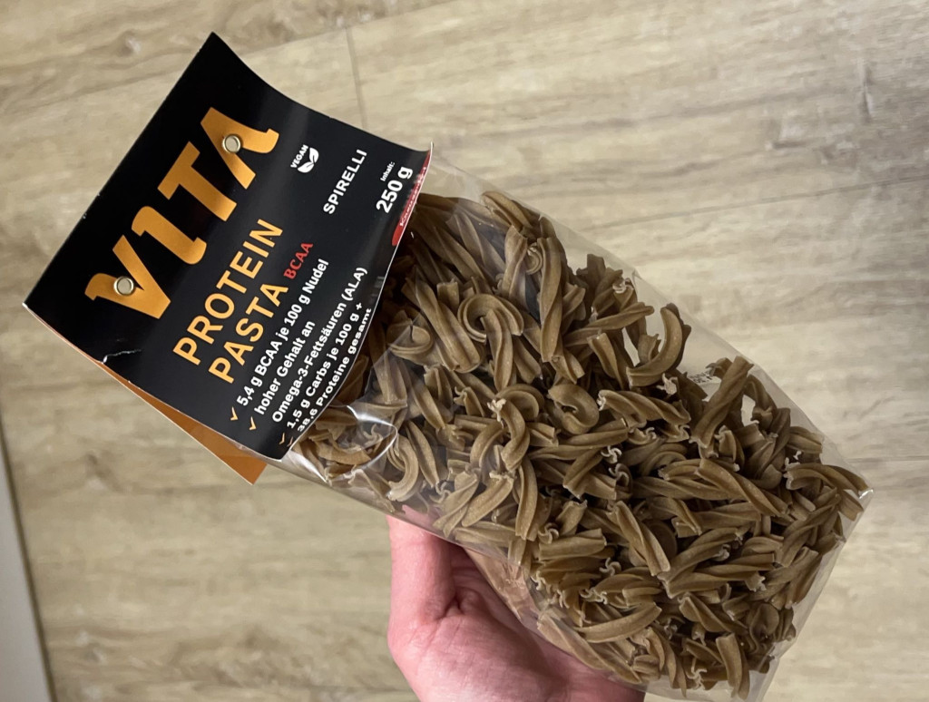 Hochgeladen von: Skella185