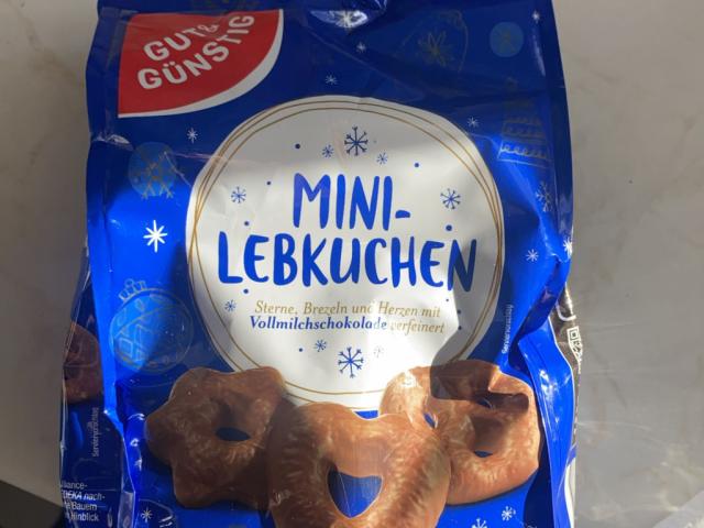 Hochgeladen von: jolly030 Hochgeladen von: jolly030