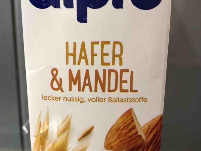 Hafer & Mandel von larissaschwedewsky | Uploaded by: larissaschwedewsky