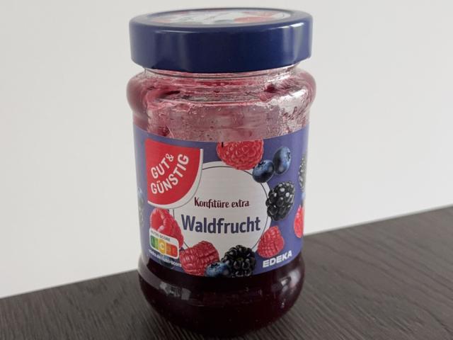 Hochgeladen von: HenniXO