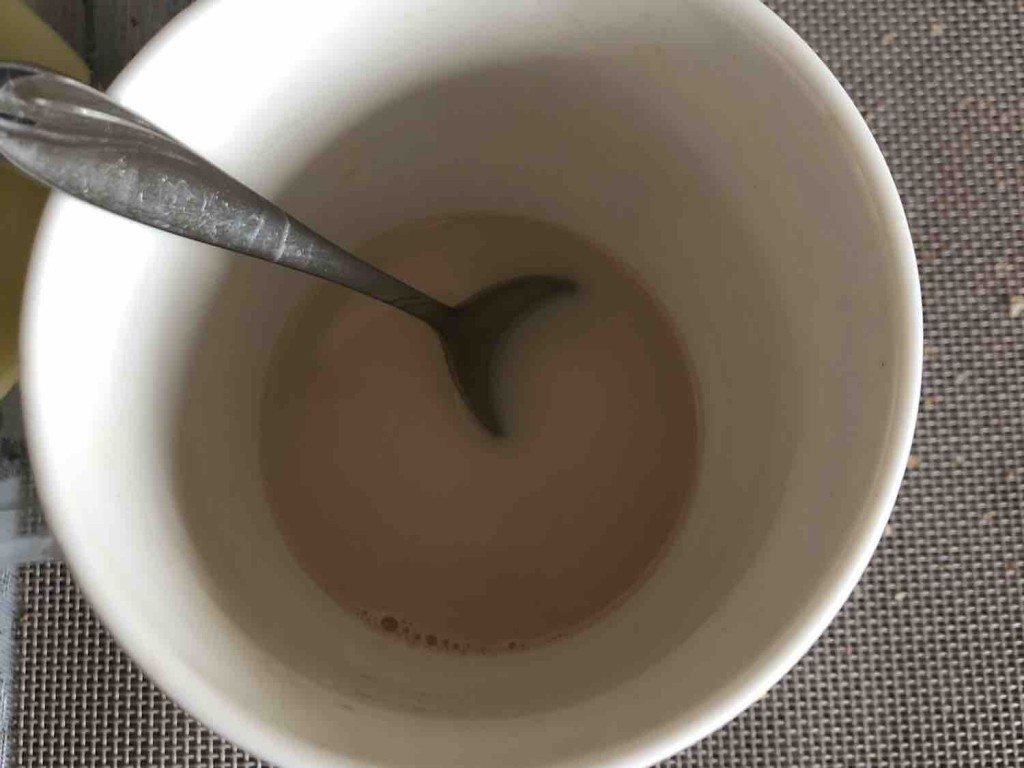 Schwarzer Tee, mit 20 ml Milch 3,8% von jennifer7 | Hochgeladen von: jennifer7