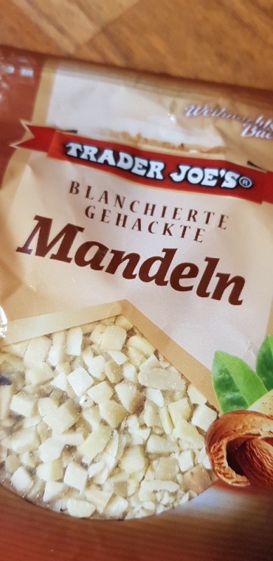 Blanchierte gehackte Mandeln von AnkeGi | Hochgeladen von: AnkeGi