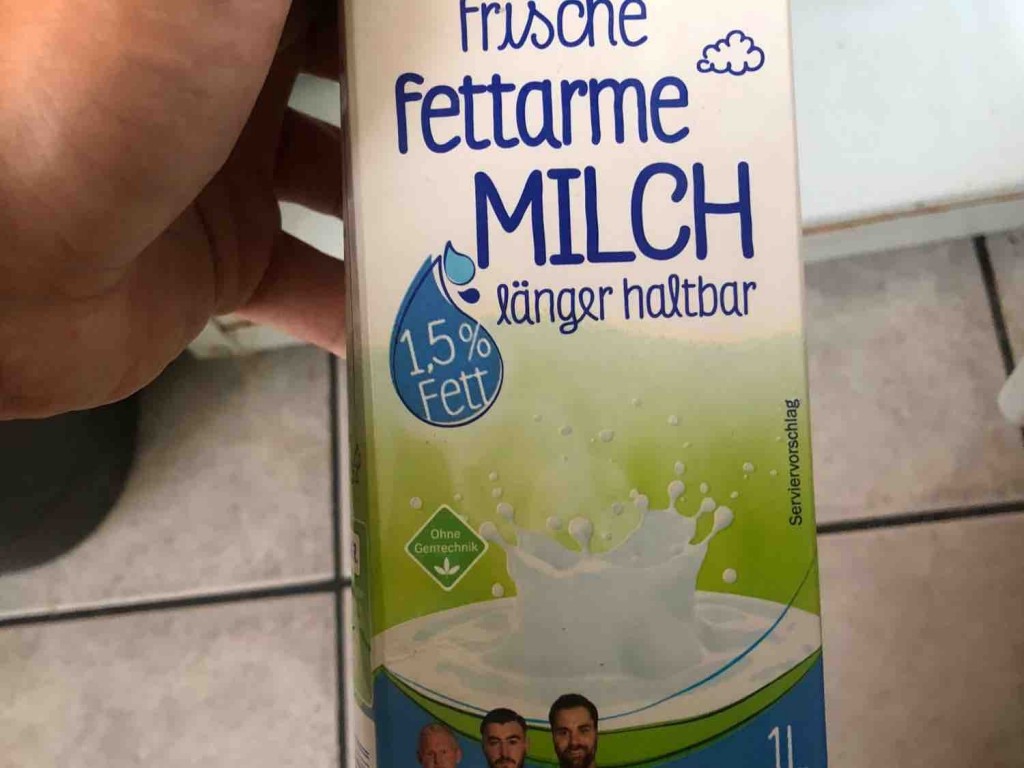 Milbona Frische Fettarme Milch 1 5 Langer Haltbar Kalorien Milch Milcherzeugnisse Fddb