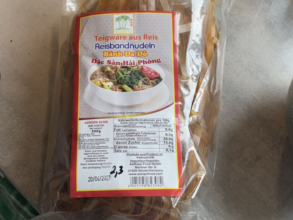 Hochgeladen von: jennyluee