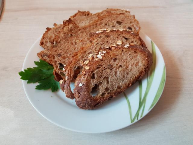 Dinkel-Walnuss Brot von TheMe3.0 | Hochgeladen von: TheMe3.0