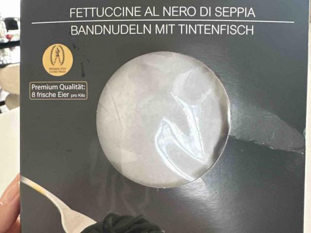 fettuccine al nero di seppia by Oobsidian | Uploaded by: Oobsidian
