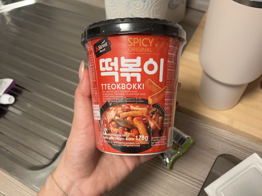 Hochgeladen von: Crazyflasher28