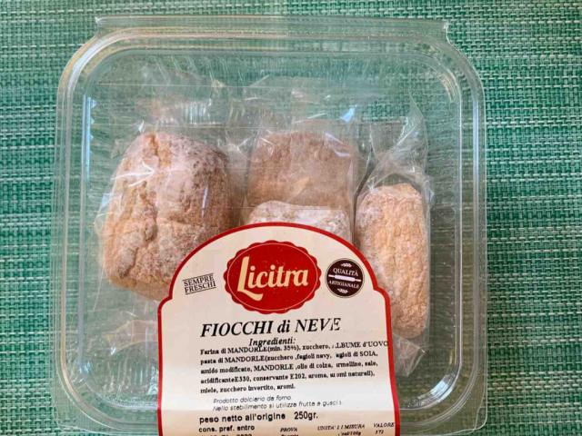 Fiocchi di neve, Biscotti alle mandorle by Lunacqua | Uploaded by: Lunacqua