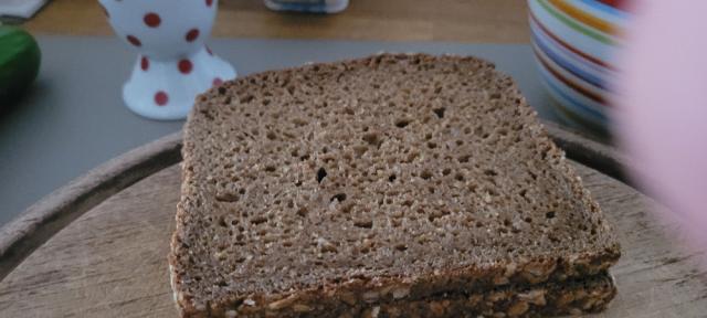 Roggenvollkornbrot von kerstinlanggoen842 | Hochgeladen von: kerstinlanggoen842