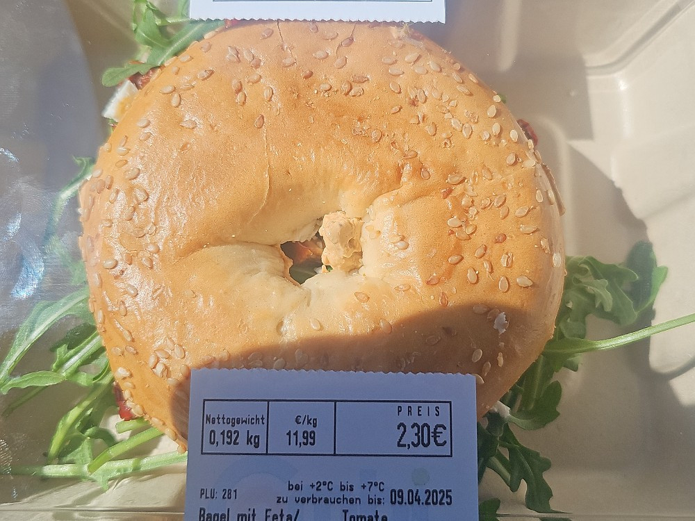 Basel mit Feta/Tomate von Milama510 | Hochgeladen von: Milama510 Basel mit Feta/Tomate von Milama510 | Hochgeladen von: Milama510