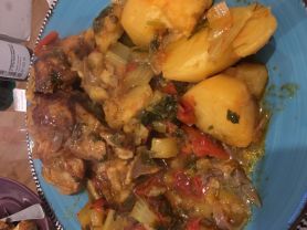 Kalbfleisch, mager, geschmort mit Kartoffeln  | Hochgeladen von: amahlaila